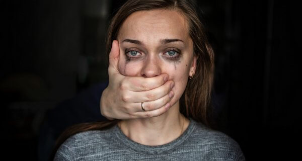КС РФ предписал изменить закон о домашнем насилии
